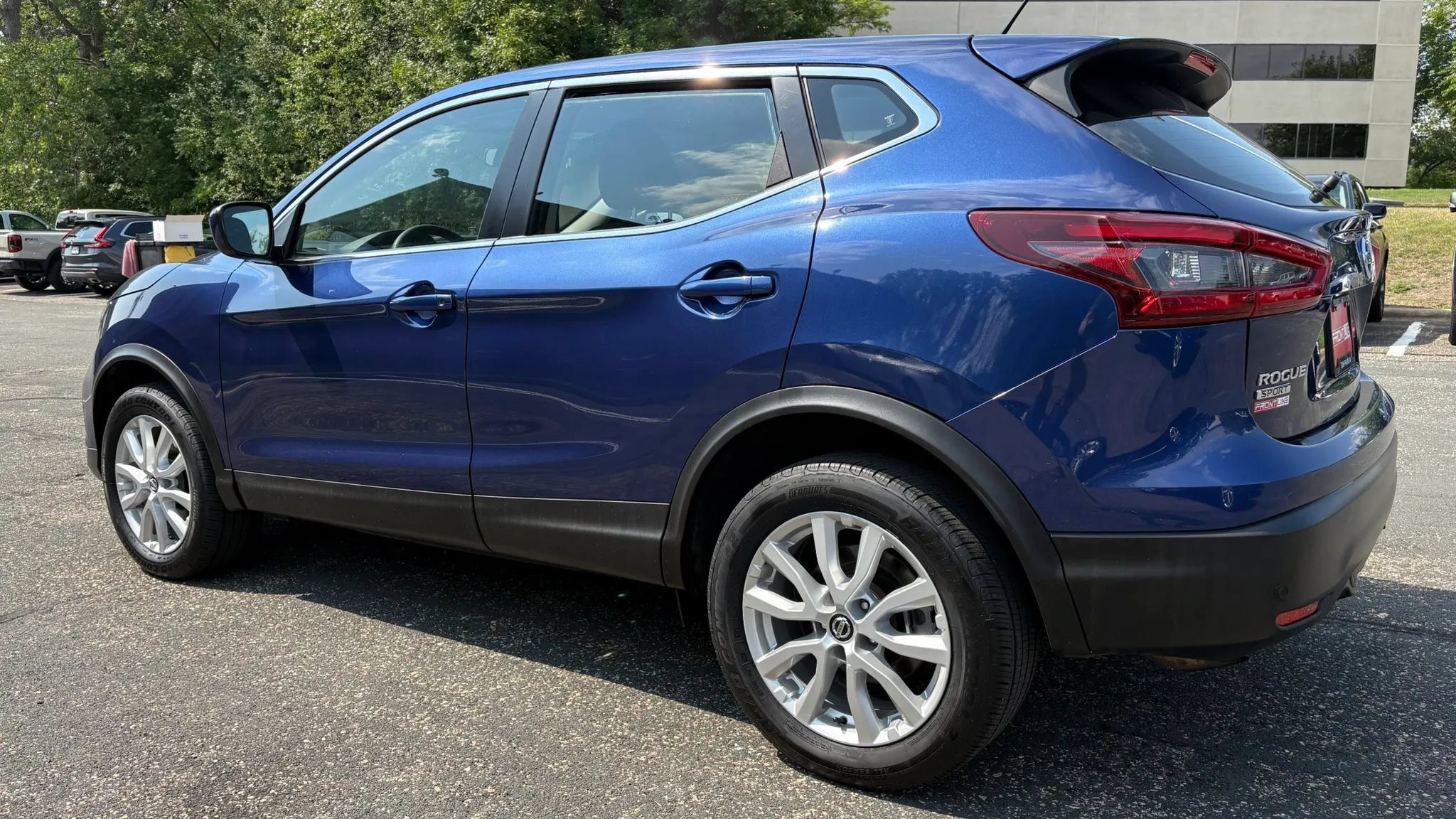 Used 2022 Nissan Rogue Sport S FWD image 7