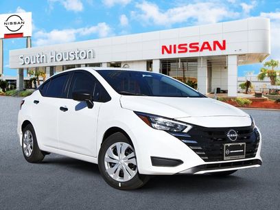 New 2025 Nissan Versa S w/ Trunk Package
