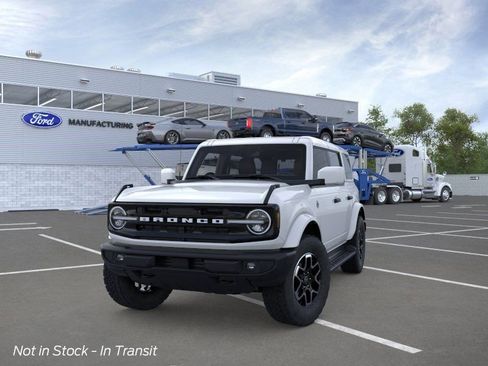 New 2026 Ford Bronco Outer Banks AWD/4WD image 2