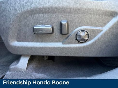 Used 2016 Hyundai Santa Fe Sport w/ Option Group 04 FWD image 19