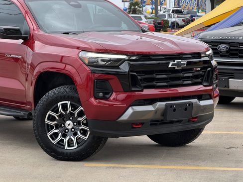 Used 2024 Chevrolet Colorado Z71 w/ Safety Package image 2