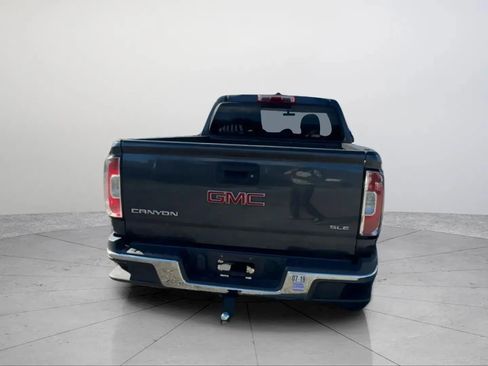 Used 2016 GMC Canyon SLE w/ SLE Convenience Package image 4
