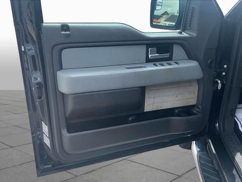 Used 2014 Ford F150 XLT w/ Equipment Group 302A Luxury AWD/4WD image 21