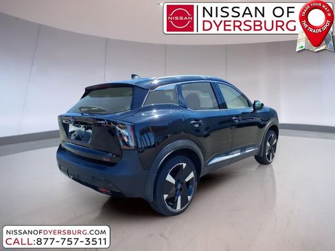 New 2026 Nissan Kicks SR FWD image 3