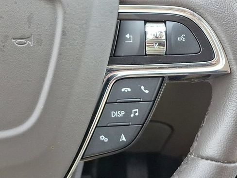 Certified 2023 Lincoln Nautilus AWD w/ Premium Package image 22