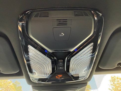Used 2024 BMW X6 xDrive40i w/ Executive Package AWD/4WD image 52