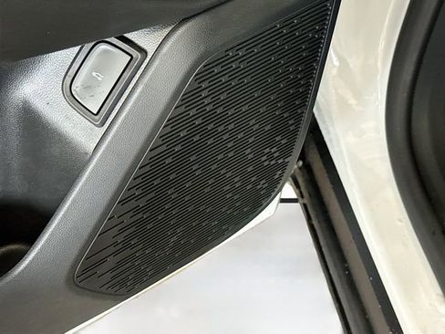 New 2026 Chevrolet Equinox LT w/ Convenience Package II image 20