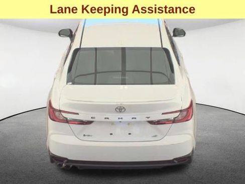 Used 2025 Toyota Camry SE FWD image 7