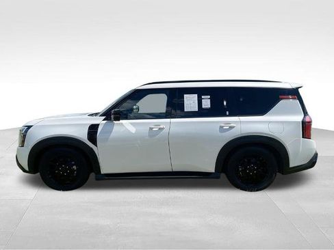 Certified 2025 Nissan Armada PRO-4X AWD/4WD image 5