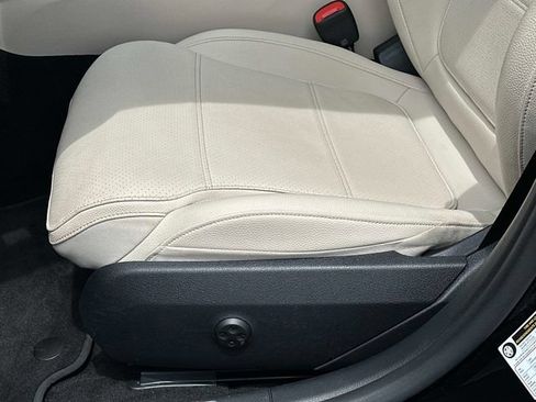 Certified 2025 Mercedes-Benz C 300 4MATIC Sedan image 16