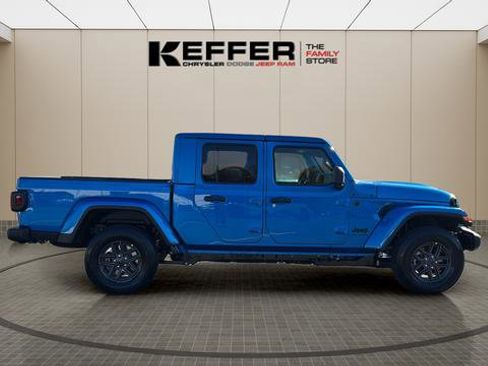 New 2026 Jeep Gladiator Sport image 6