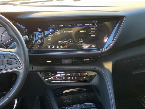 Used 2023 Buick Envision Preferred w/ Premium Seat Package image 6