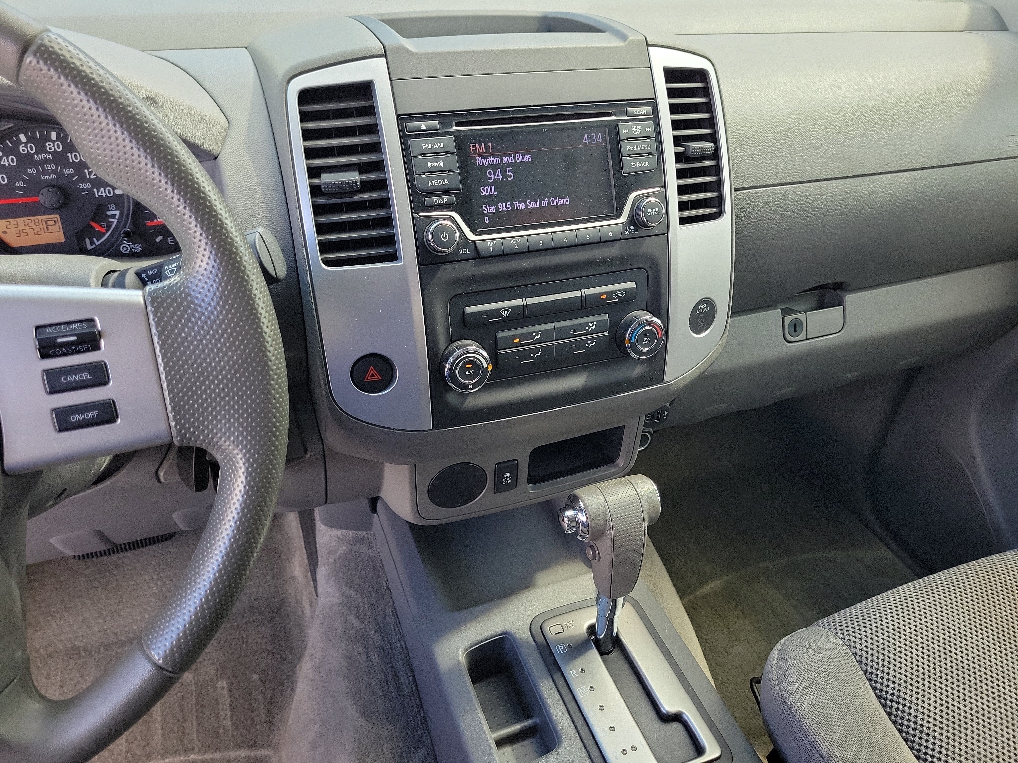 Certified 2018 Nissan Frontier SV RWD image 19