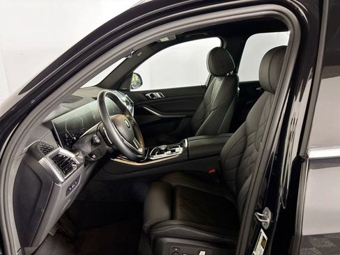 Used 2026 BMW X5 xDrive40i AWD/4WD image 11