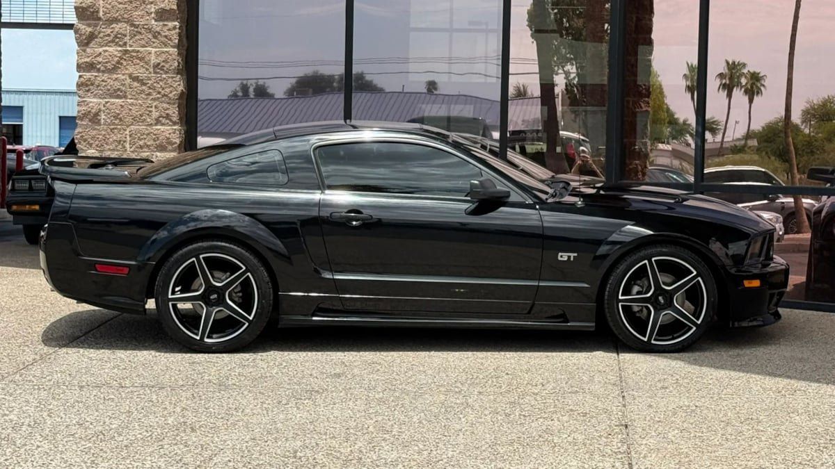 Used 2007 Ford Mustang GT Premium RWD image 14