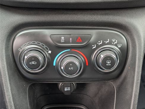 Used 2014 Dodge Dart SE w/ Convenience Group image 21