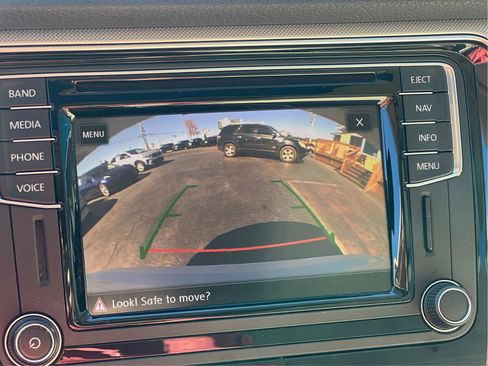 Used 2017 Volkswagen Passat 1.8T SE image 12