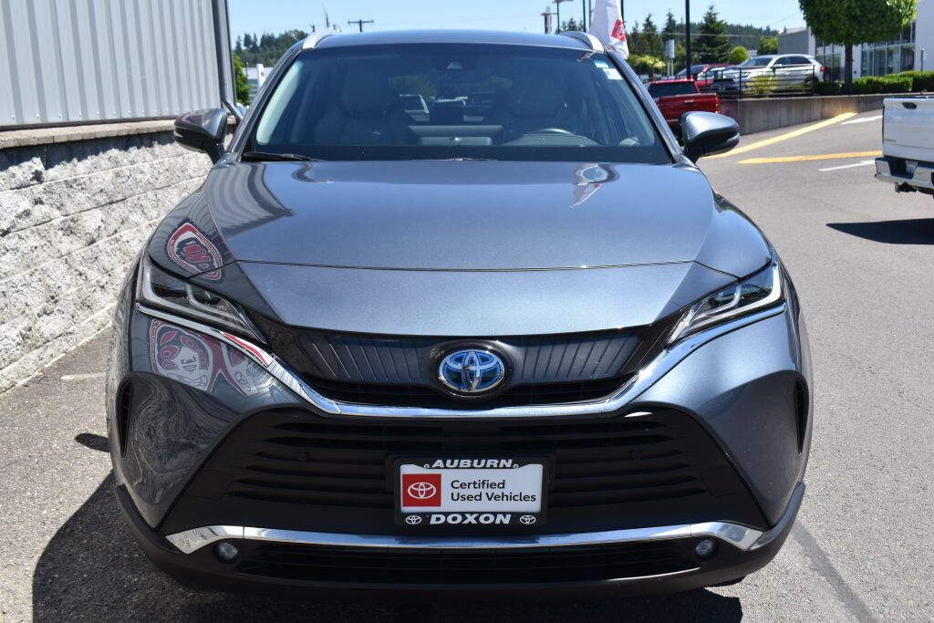 Certified 2024 Toyota Venza XLE AWD/4WD image 2
