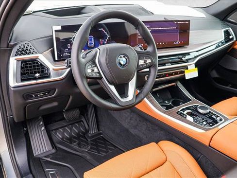 New 2026 BMW X5 xDrive50e w/ Climate Comfort Package AWD/4WD image 10