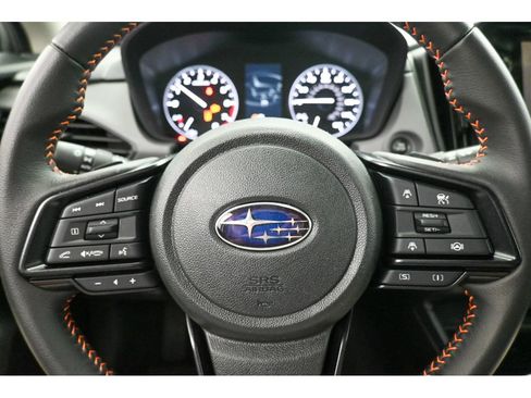 Used 2024 Subaru Crosstrek 2.5i Limited w/ Crosstrek Mirror Package AWD/4WD image 13