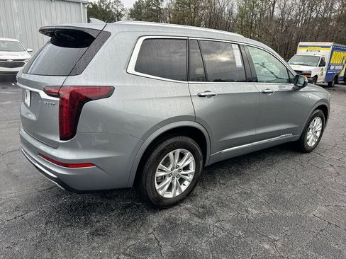 Used 2024 Cadillac XT6 Luxury image 34