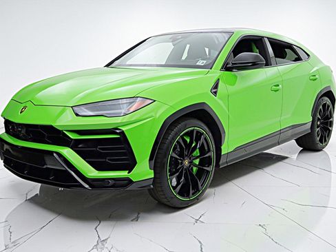 Used 2021 Lamborghini Urus AWD/4WD image 1