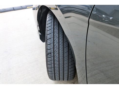 Certified 2025 Hyundai Elantra Sport FWD image 30