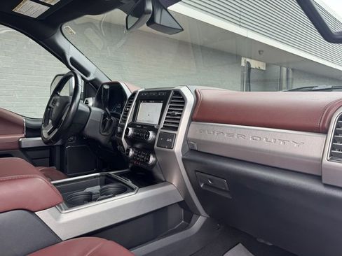 Certified 2019 Ford F350 Platinum w/ Platinum Ultimate Package image 27