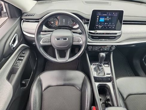 Used 2022 Jeep Compass Latitude w/ Convenience Group AWD/4WD image 12