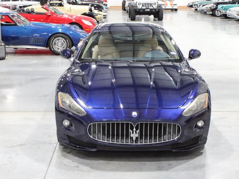 Used 2012 Maserati GranTurismo S RWD image 39