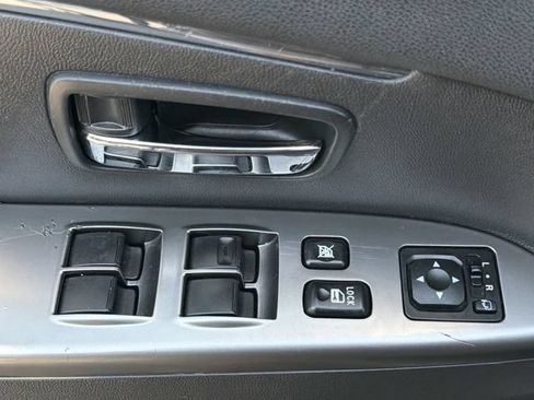 Used 2024 Mitsubishi Outlander Sport SE AWD/4WD image 27