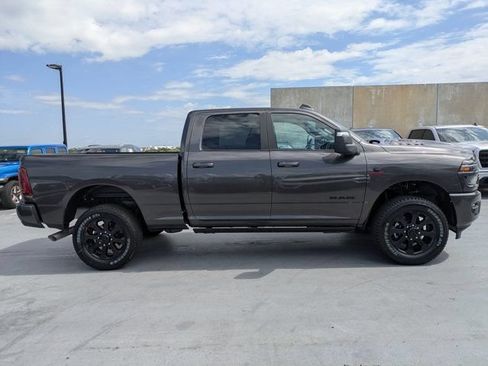 New 2026 RAM 2500 Laramie AWD/4WD image 2