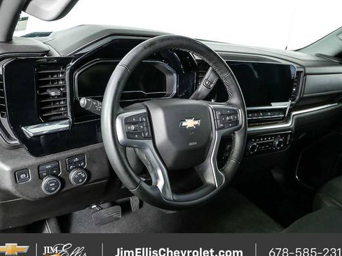Certified 2025 Chevrolet Silverado 1500 LT AWD/4WD image 4