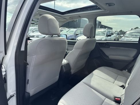 Used 2018 Subaru Forester 2.5i Premium w/ All-Weather Package AWD/4WD image 20