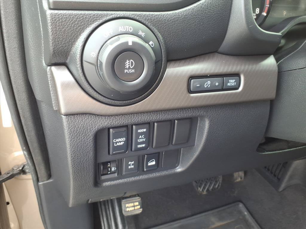 Used 2020 Nissan Titan PRO-4X w/ Pro-4x Utility Package AWD/4WD image 15