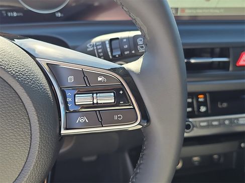 New 2026 Kia Seltos EX image 34