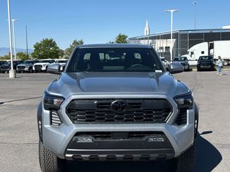 New 2026 Toyota Tacoma TRD Off-Road w/ TRD Off Road Upgrade Package AWD/4WD video 2