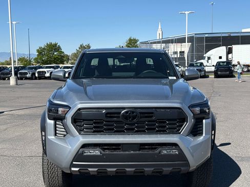 New 2026 Toyota Tacoma TRD Off-Road w/ TRD Off Road Upgrade Package AWD/4WD image 2