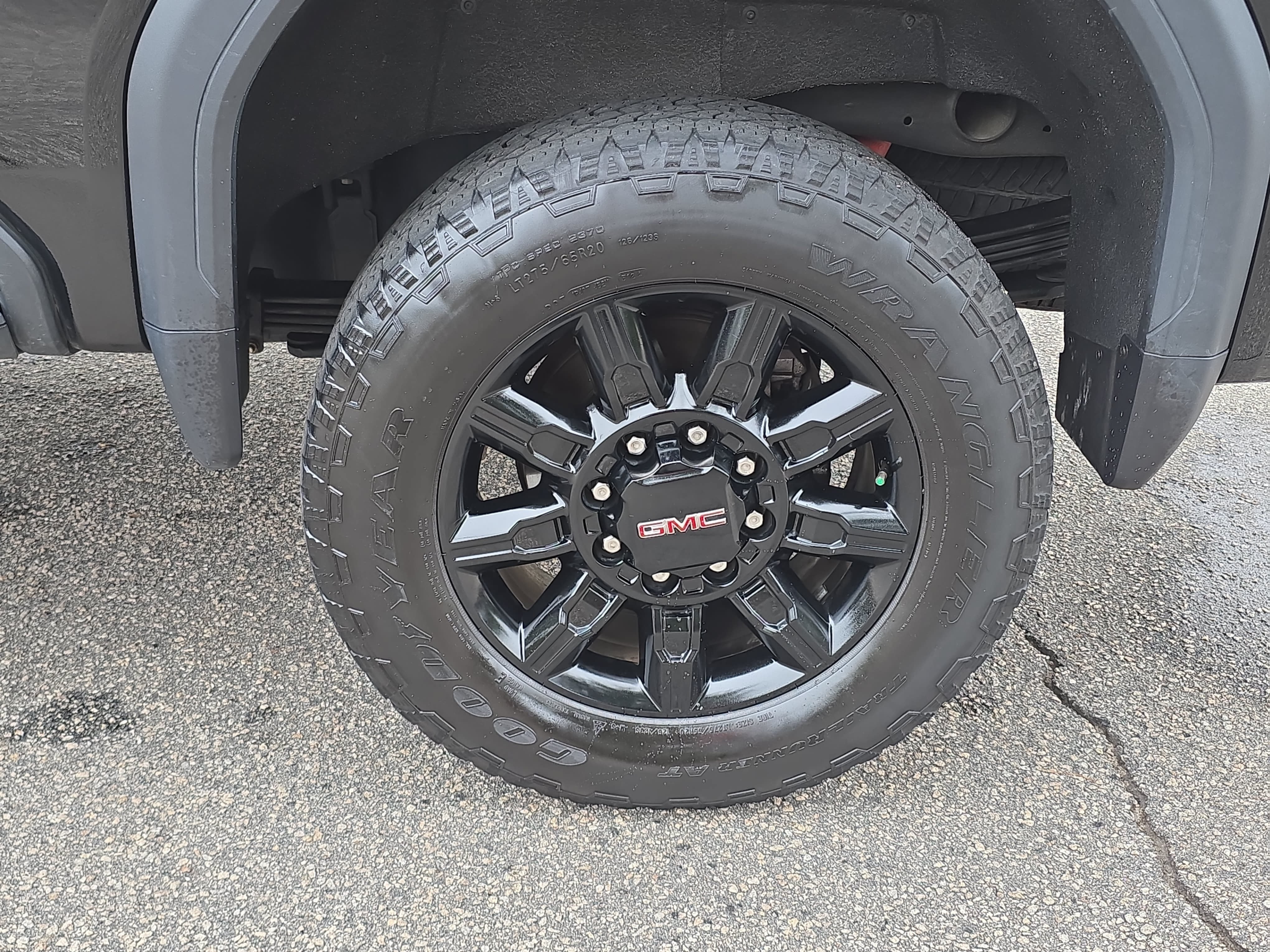 Used 2025 GMC Sierra 2500 AT4 w/ AT4 Premium Plus Package AWD/4WD image 33