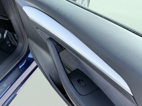 Used 2022 Tesla Model 3 Standard Range RWD image 35