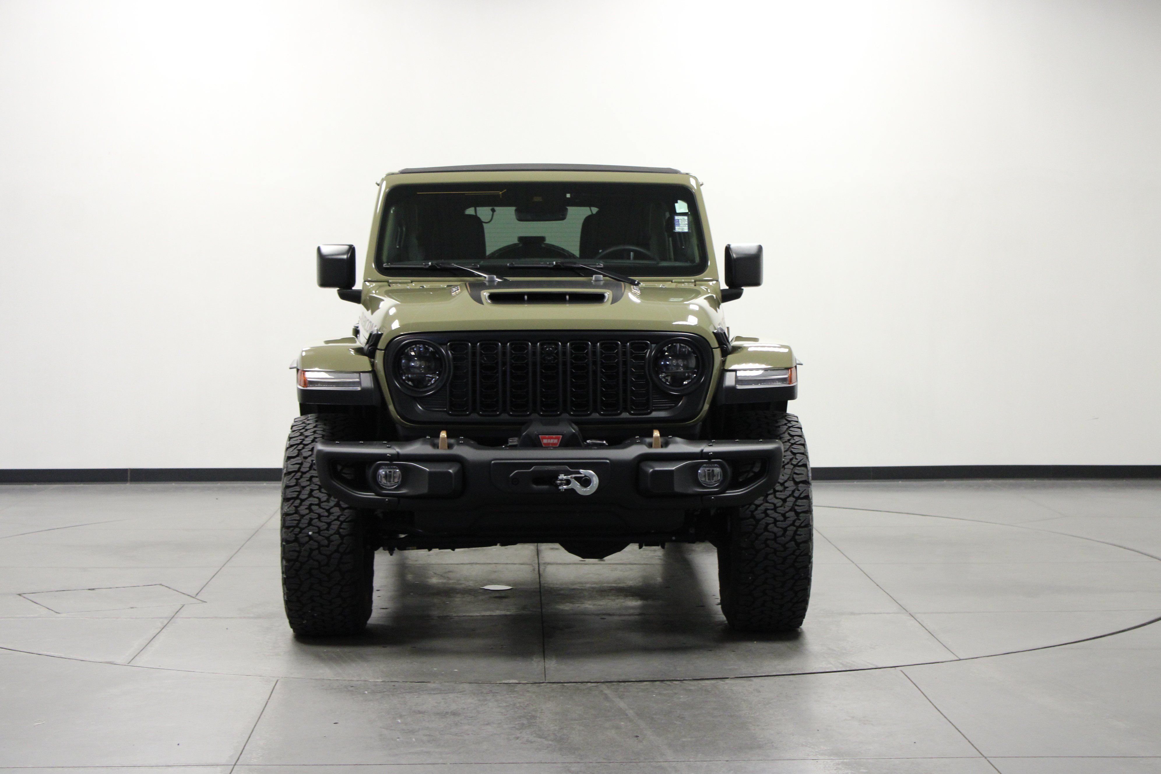 Used 2025 Jeep Wrangler Unlimited Rubicon 392 AWD/4WD image 9