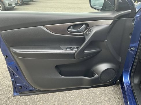 Used 2020 Nissan Rogue Sport S AWD/4WD image 15