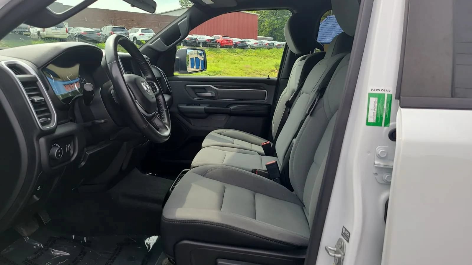 Used 2021 RAM 1500 Big Horn AWD/4WD image 12