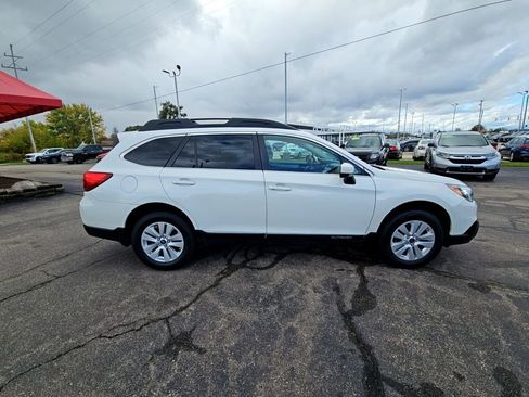 Used 2017 Subaru Outback 2.5i Premium w/ Popular Package #1 image 5