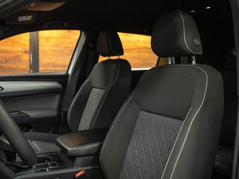 Used 2021 Volkswagen Atlas Cross Sport S image 10