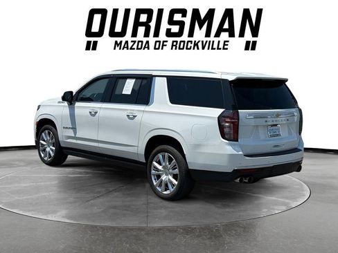 Used 2024 Chevrolet Suburban High Country w/ Premium Package AWD/4WD image 4