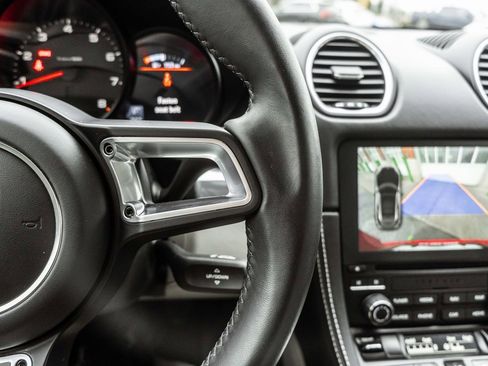 Used 2017 Porsche 718 Cayman image 22