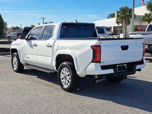 Certified 2024 Toyota Tacoma SR5 image 4