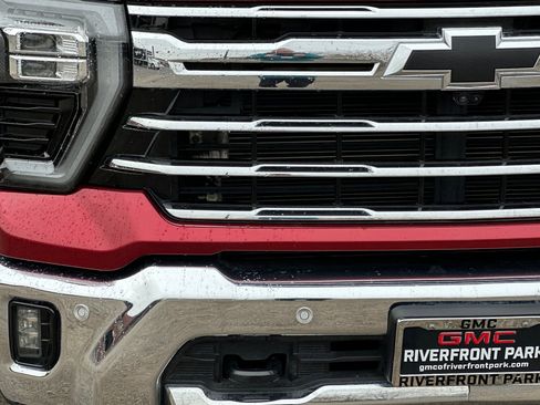 Used 2024 Chevrolet Silverado 2500 LTZ w/ LTZ Premium Package image 45