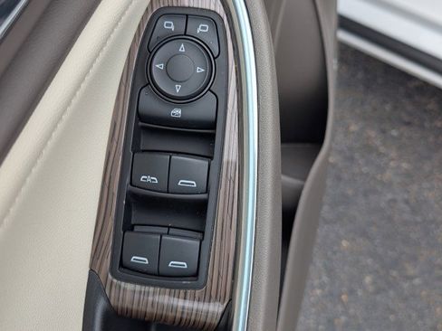 Used 2024 Chevrolet Malibu LT FWD image 16